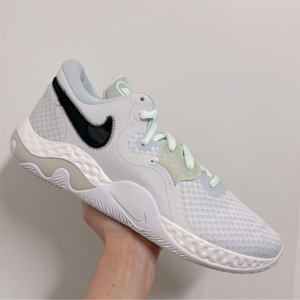NIKE RENEW ELEVATE II SNEAKERS